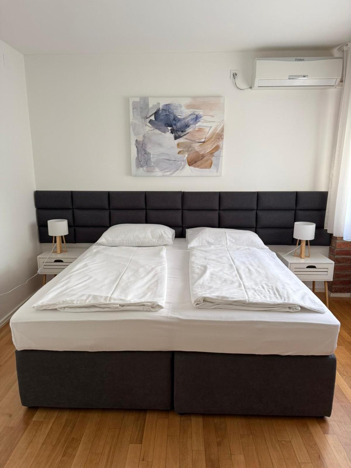 Home Apartmani I Sobe Osijek Exteriör bild