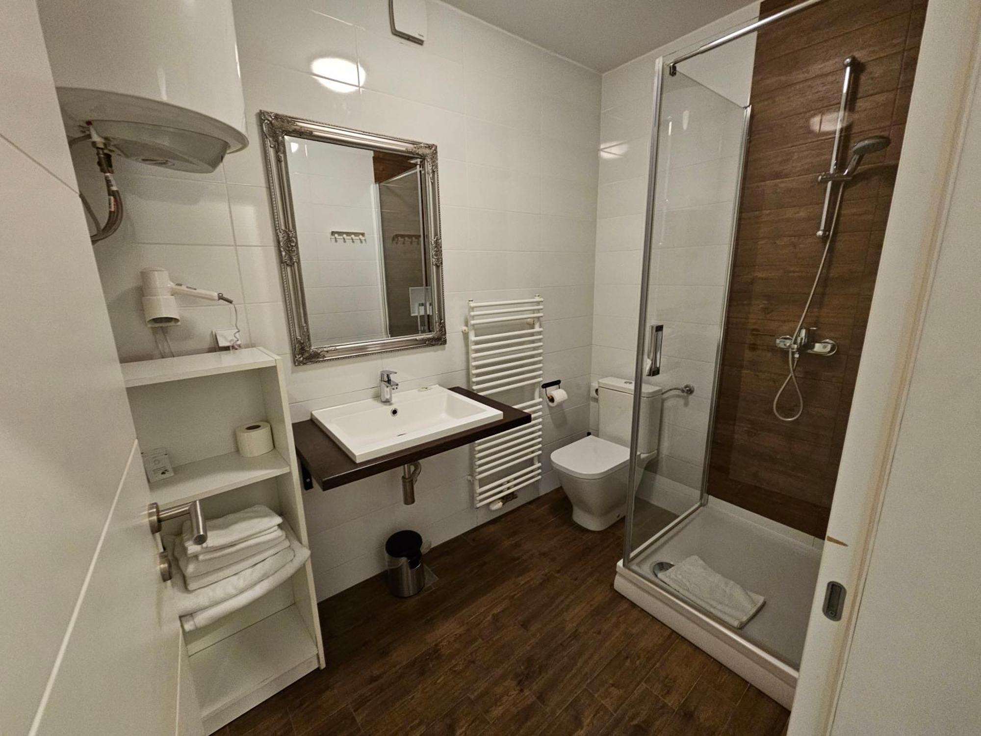 Home Apartmani I Sobe Osijek Exteriör bild