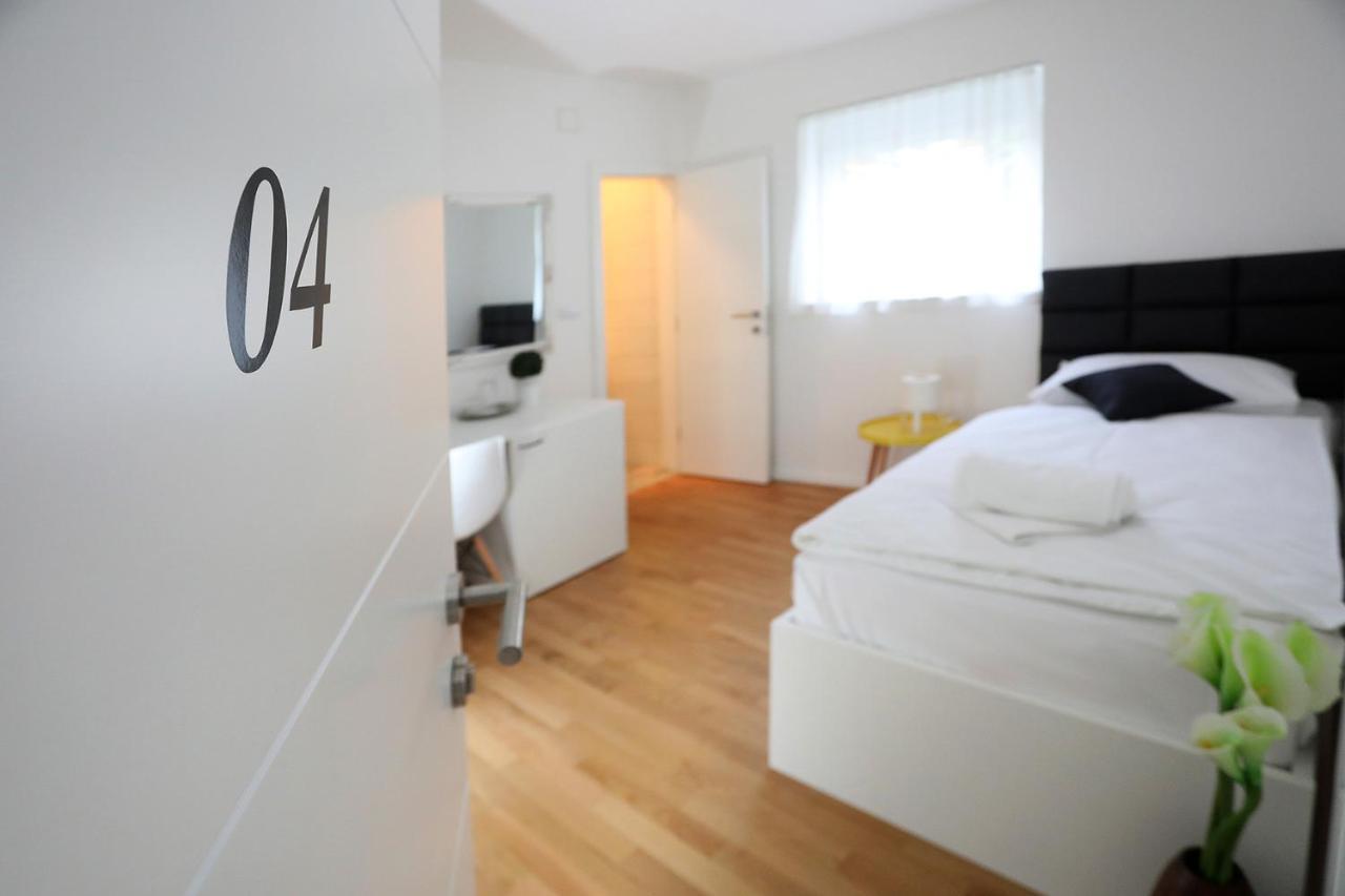 Home Apartmani I Sobe Osijek Exteriör bild